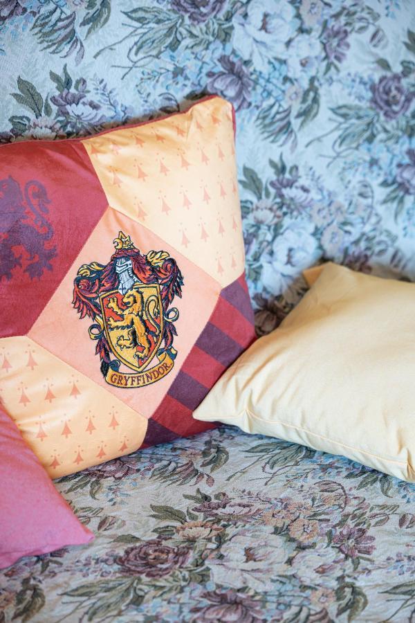 - Magical Harry Potter Apartment In Duisburg - 2 Mins Central Station Hbf - Kingsize Bed & Netflix - Kültér fotó